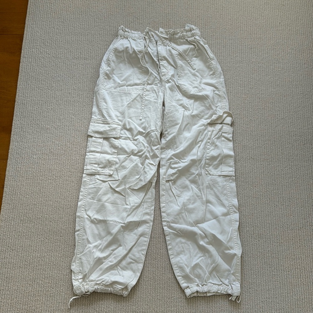 White Abercrombie pants